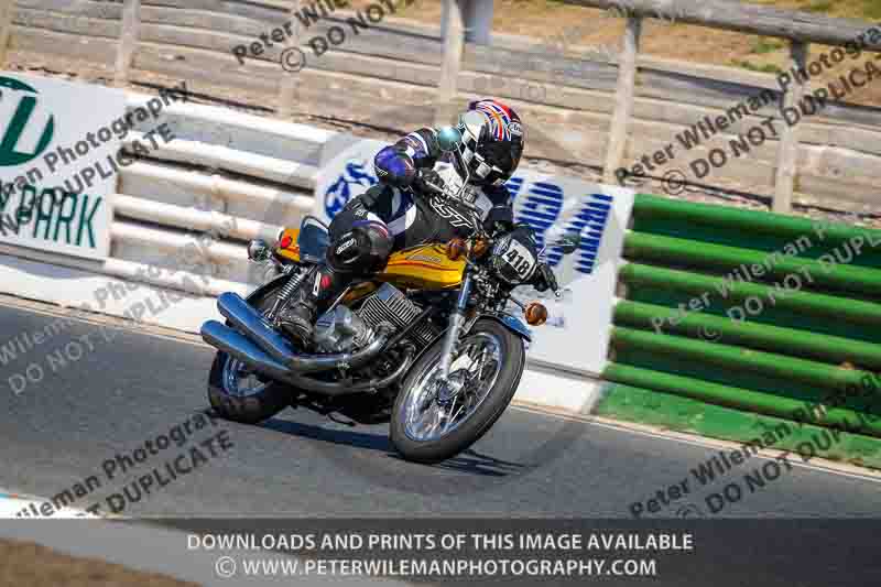 Vintage motorcycle club;eventdigitalimages;mallory park;mallory park trackday photographs;no limits trackdays;peter wileman photography;trackday digital images;trackday photos;vmcc festival 1000 bikes photographs